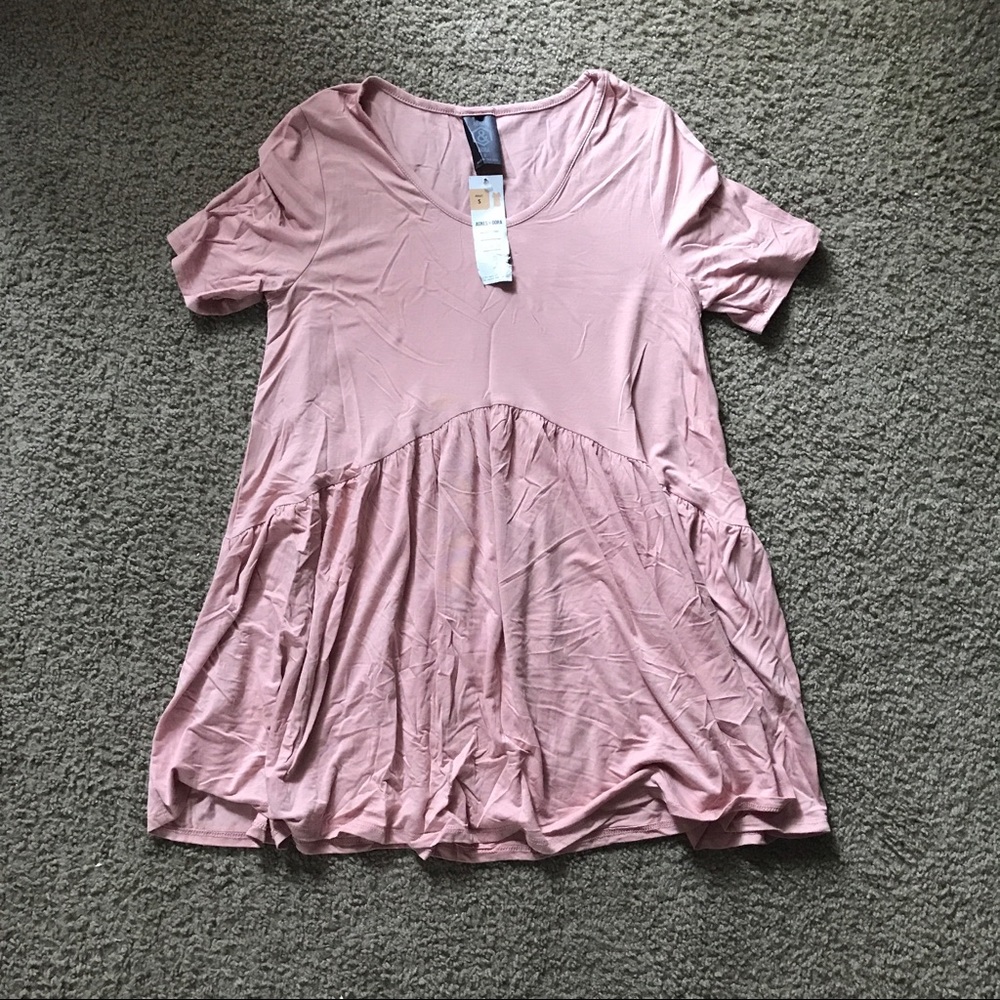 NWT Agnes & Dora Muse Top